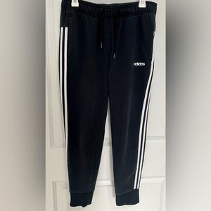 Adidas woman’s medium joggers